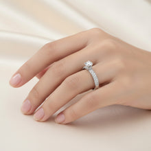 Carica l'immagine nel visualizzatore di Gallery, Anello di Fidanzamento/Anniversario Mod S33