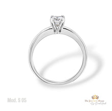 Carica l'immagine nel visualizzatore di Gallery, Anello di Fidanzamento/Anniversario Mod S05